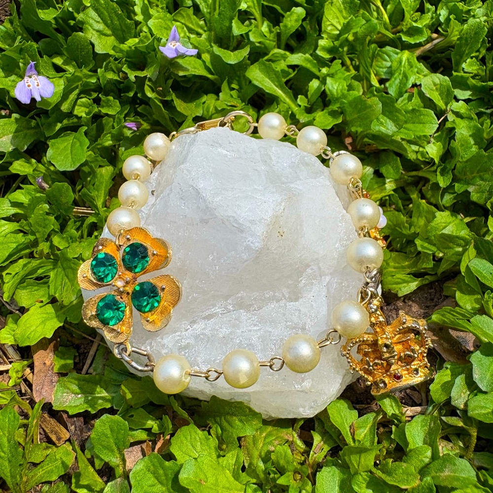 •vintage• shamrock charm bracelet